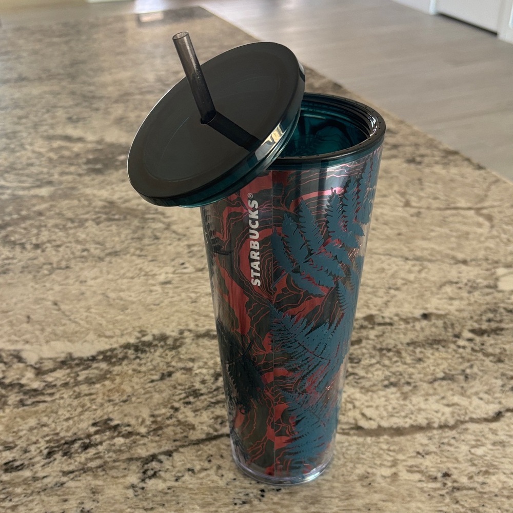 Starbucks Vibrant Jungle Tumbler with a Lid